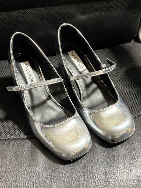 Steve Madden Shoes - NWOT - Brand New Steve Madden Metallic Silver Mary Jane Heels